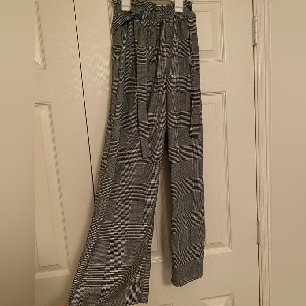 Junior Girls Art Class striped black and white pants | Size L (10-12)